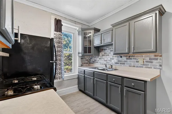 $379,900 | 3005 South Compton Avenue, St. Louis, MO 63118