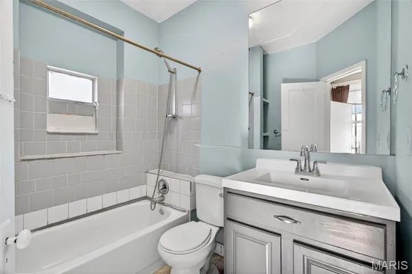 $379,900 | 3005 South Compton Avenue, St. Louis, MO 63118