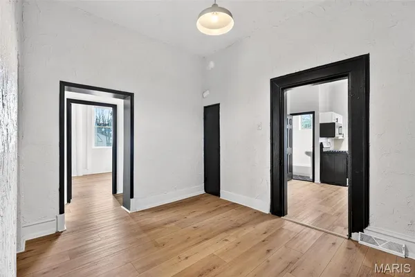 $379,900 | 3005 South Compton Avenue, St. Louis, MO 63118