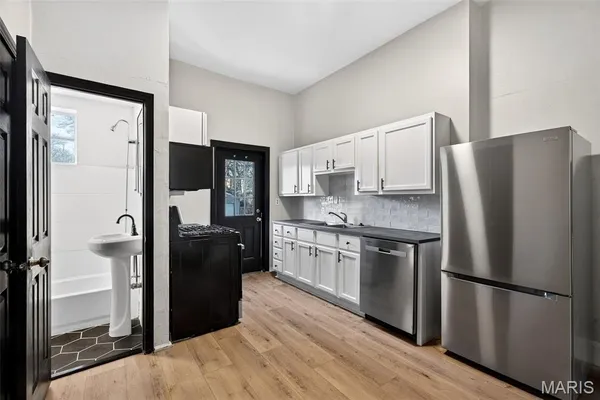 $379,900 | 3005 South Compton Avenue, St. Louis, MO 63118