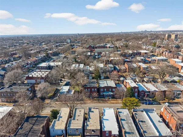 $379,900 | 3005 South Compton Avenue, St. Louis, MO 63118