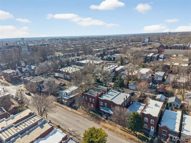 $379,900 | 3005 South Compton Avenue, St. Louis, MO 63118