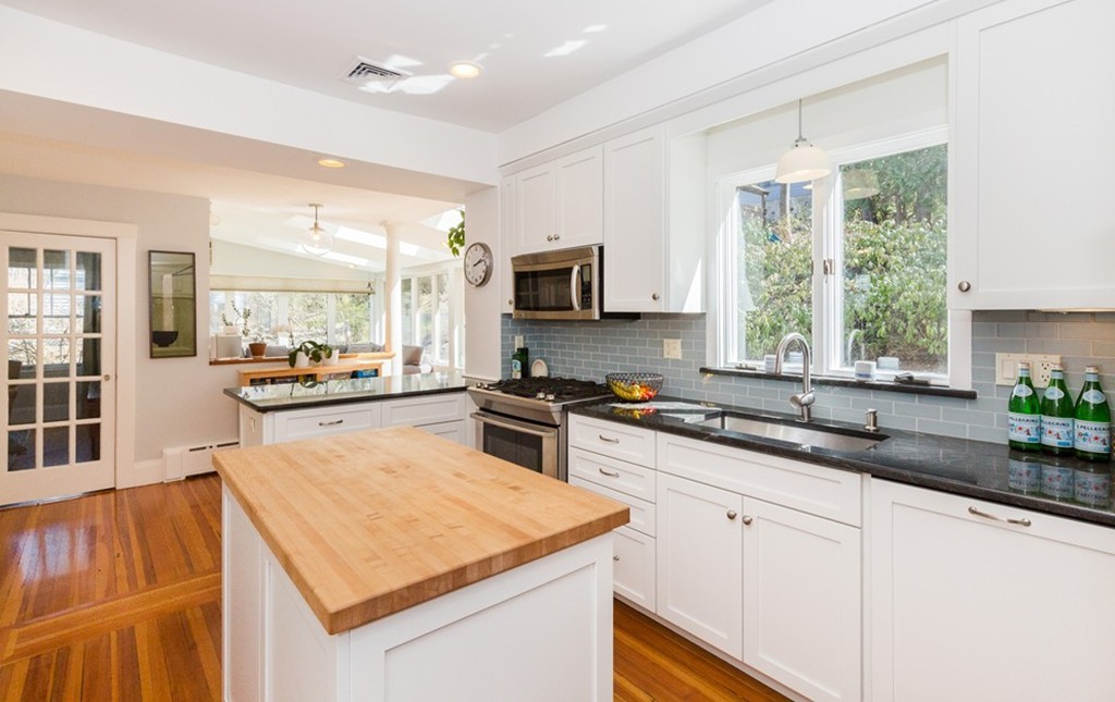 138 Algonquin Road Newton, MA 02467 - Photo 9 of 30