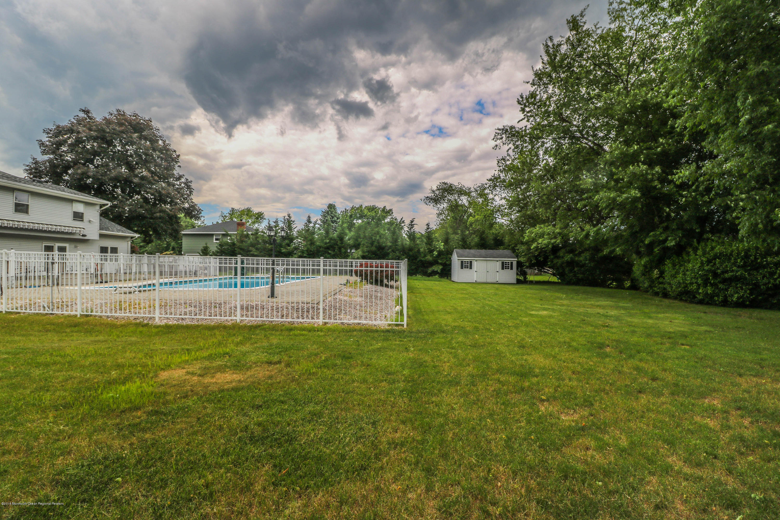 27 Homestead Road Freehold, NJ 07728 - Photo 33 of 40 Yard 2