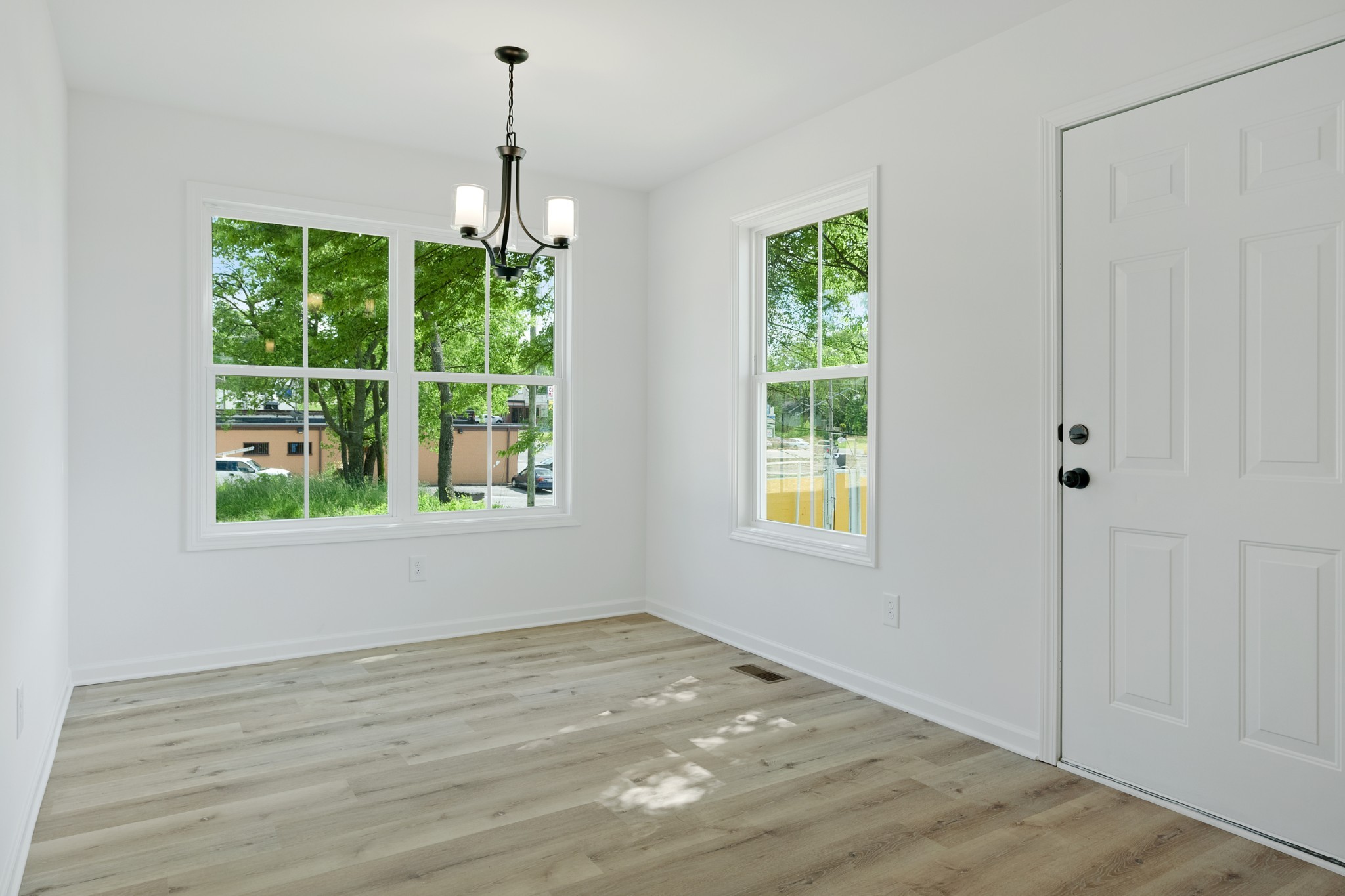 306 21st Avenue West Springfield, TN 37172 - Photo 6 of 12