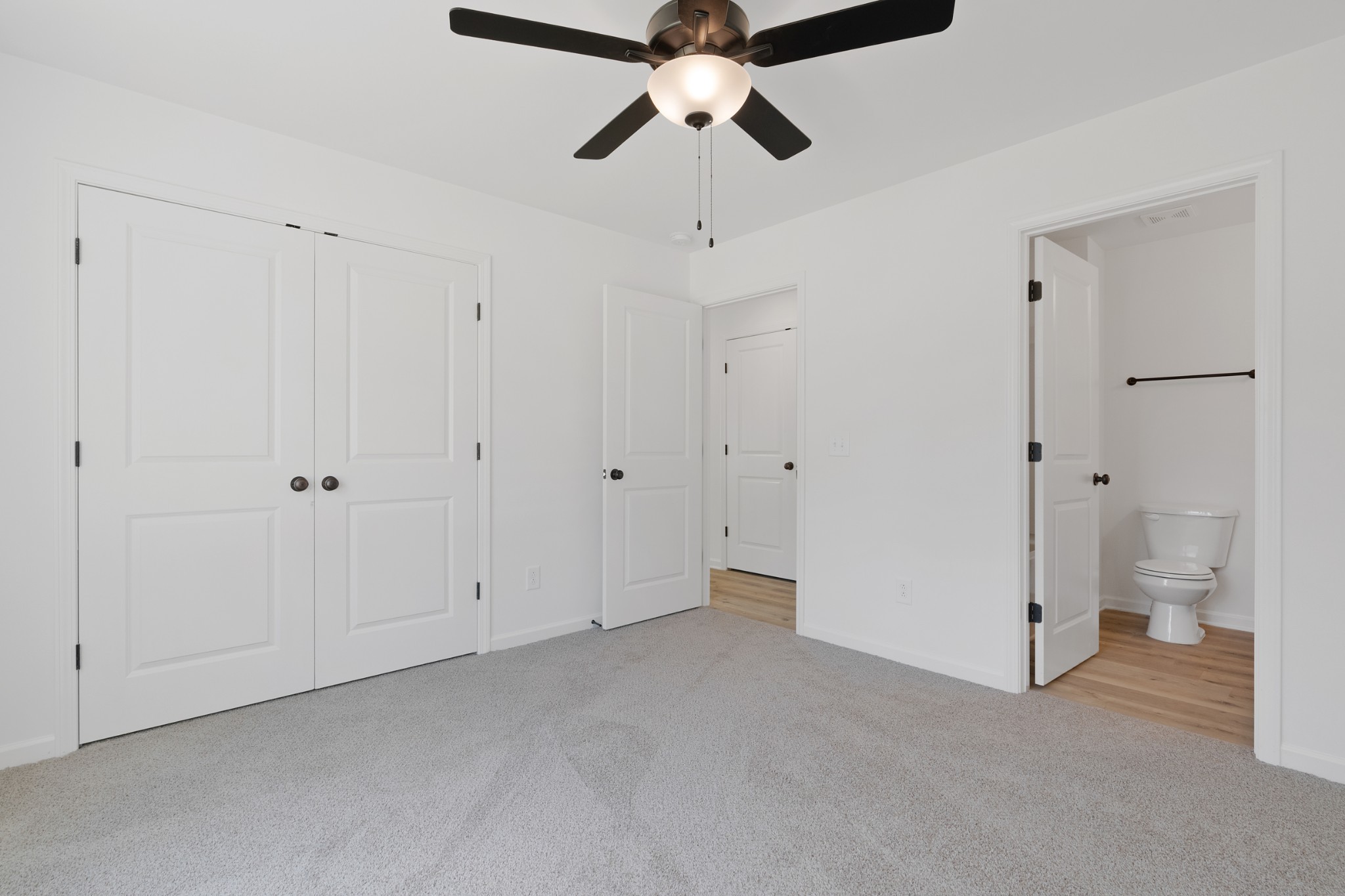 306 21st Avenue West Springfield, TN 37172 - Photo 8 of 12