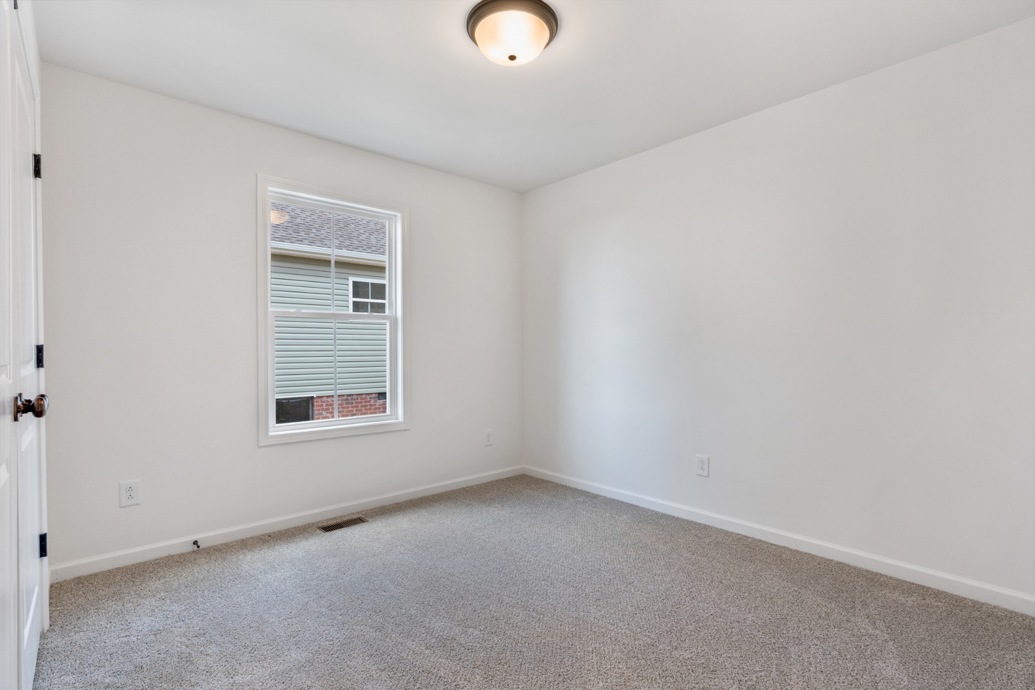 306 21st Avenue West Springfield, TN 37172 - Photo 10 of 12