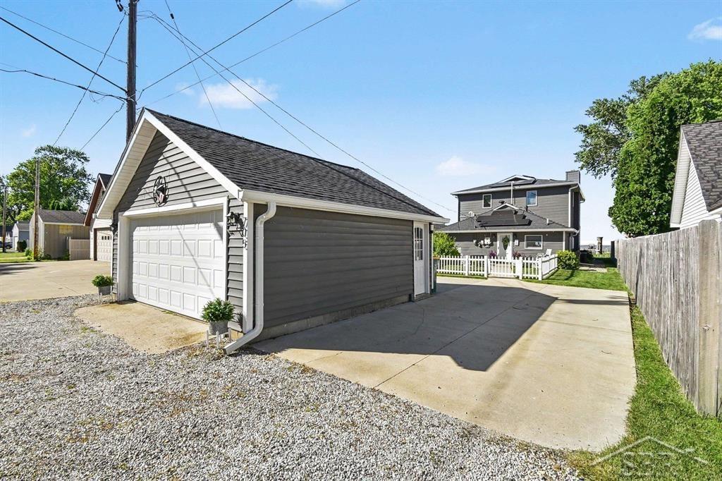 705 Bay Road Bay City, MI 48706 - Photo 23 of 30