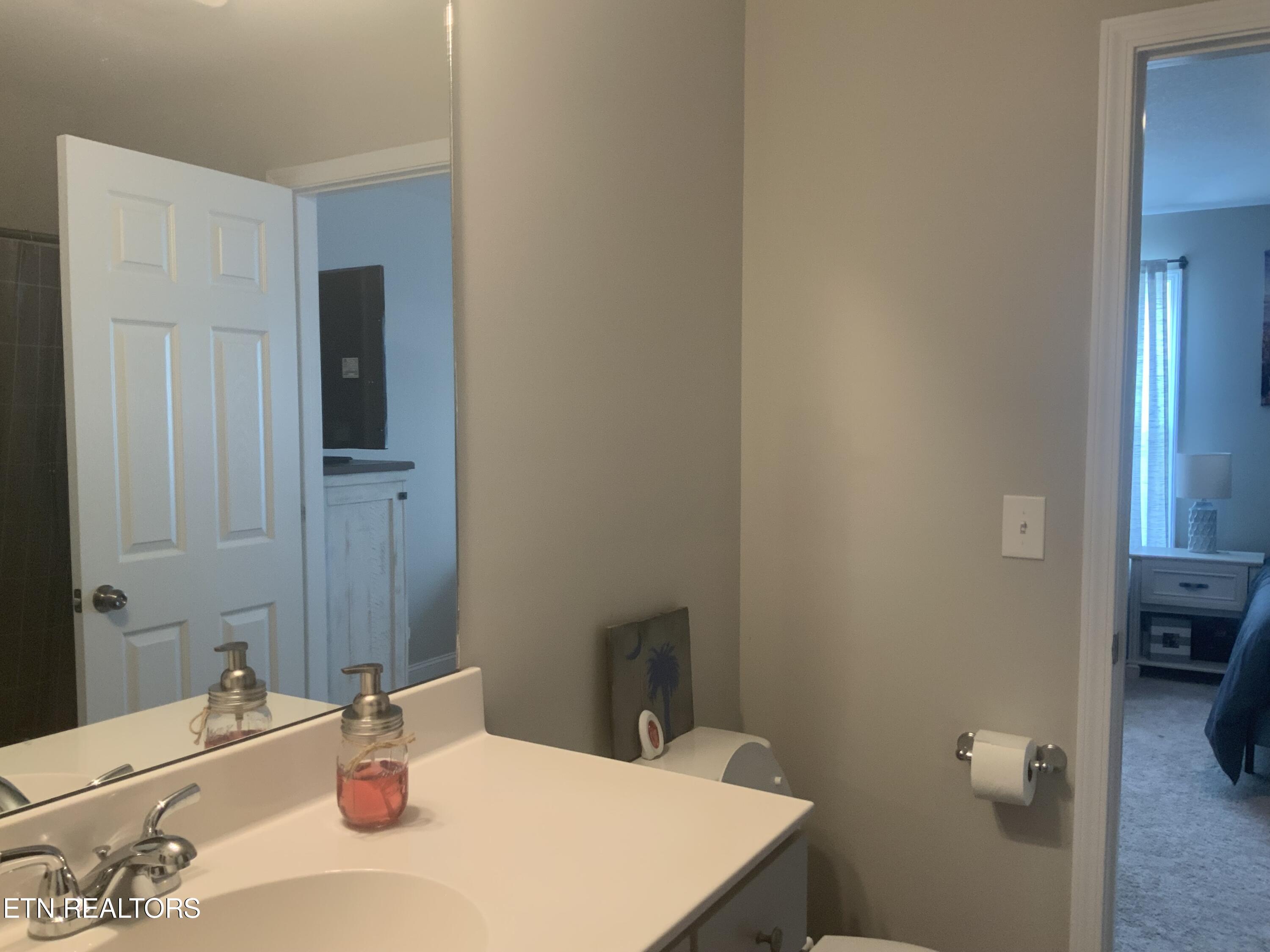 1234 Solstice Drive Powell, TN 37849 - Photo 22 of 26 IMG_1867