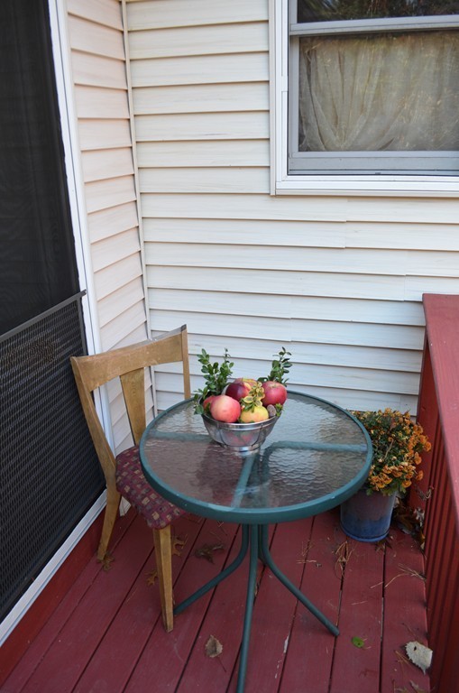 19 Pequot Road Southampton, MA 01073 - Photo 5 of 18