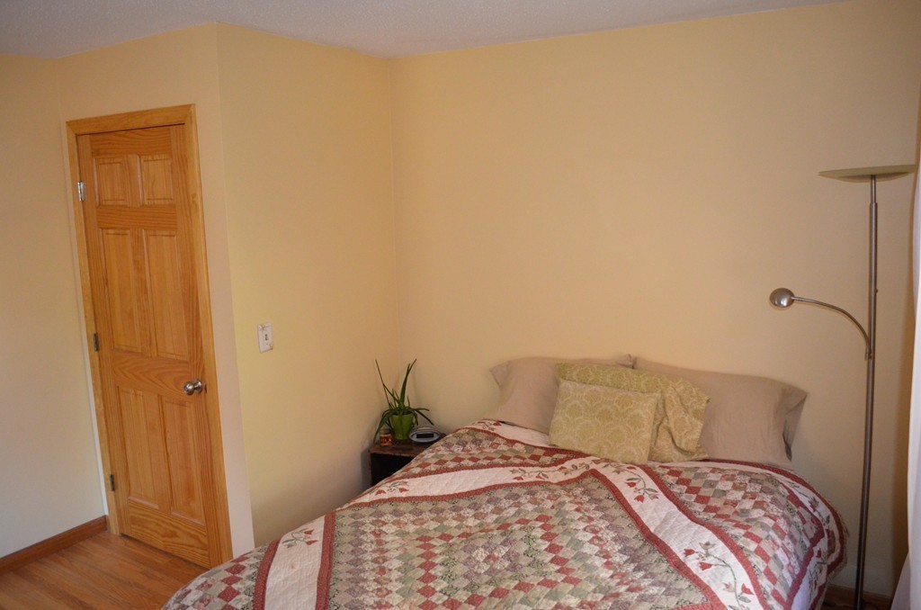 19 Pequot Road Southampton, MA 01073 - Photo 10 of 18