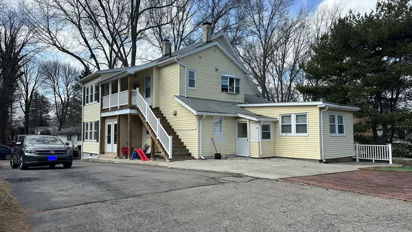 $2,600 | 50 Mt Ararat Road, Unit 2, Quincy, MA 02169