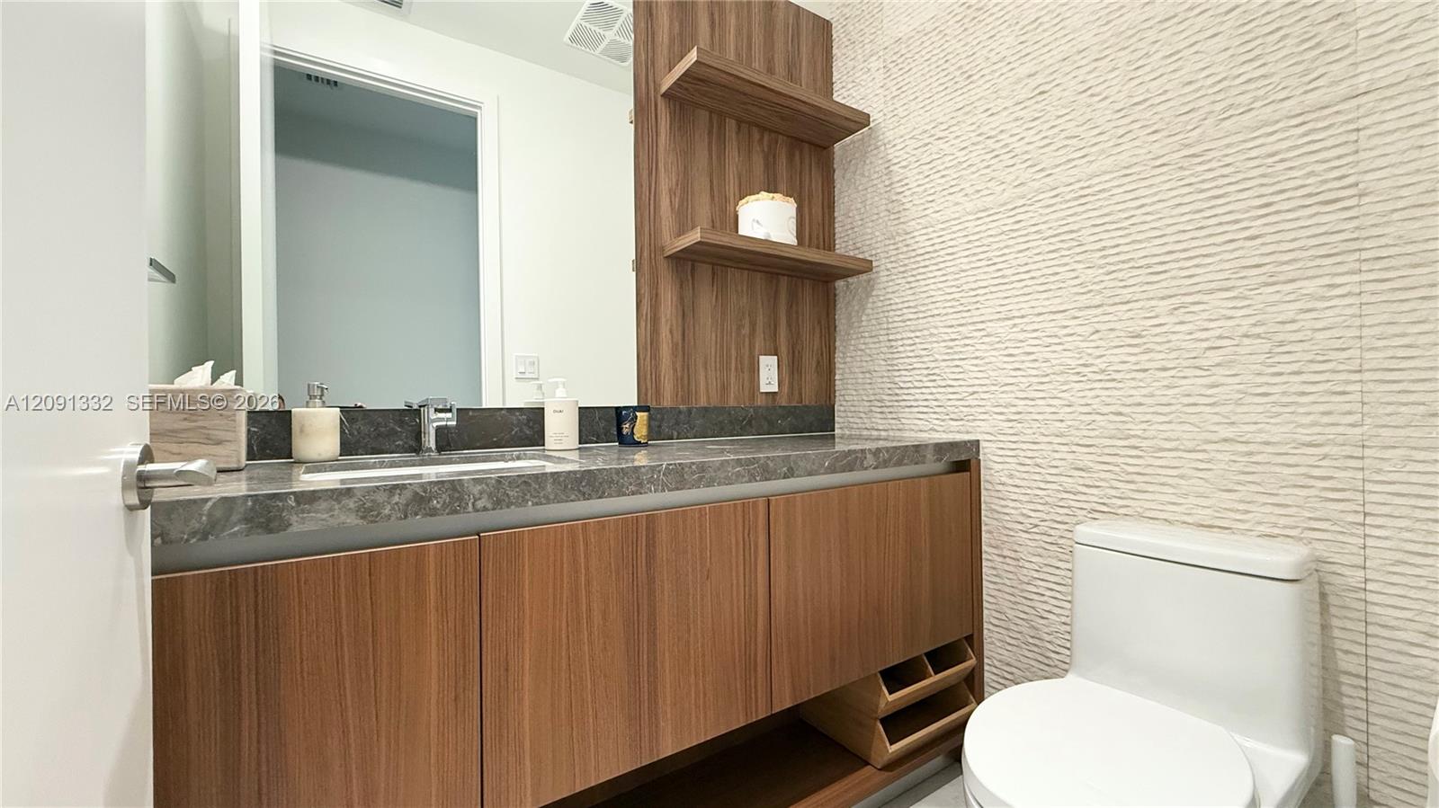 175 Southeast 25th Road, Unit 3302 Miami, FL 33129 - Photo 15 of 83 Gallery Image 15