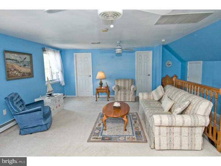 61 Spinythorn Road Levittown, PA 19056 - Photo 22 of 25 Family Room