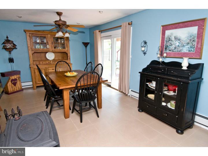 61 Spinythorn Road Levittown, PA 19056 - Photo 10 of 25 Dining Room