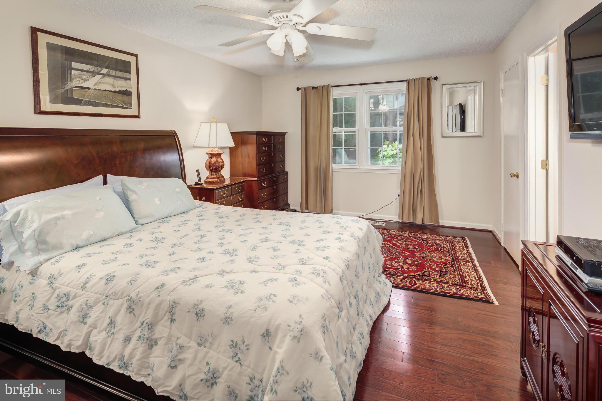 8008 Viola Street Springfield, VA 22152 - Photo 14 of 30 Bedroom (Master)