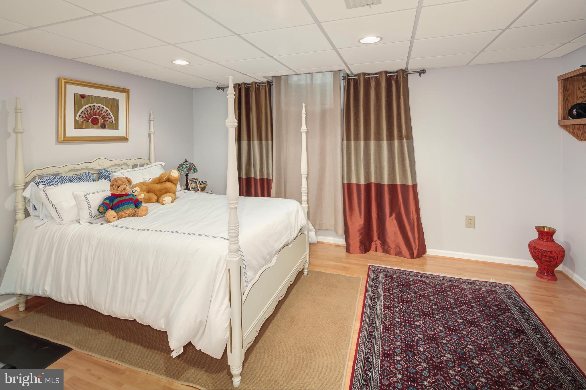 8008 Viola Street Springfield, VA 22152 - Photo 23 of 30 Bedroom