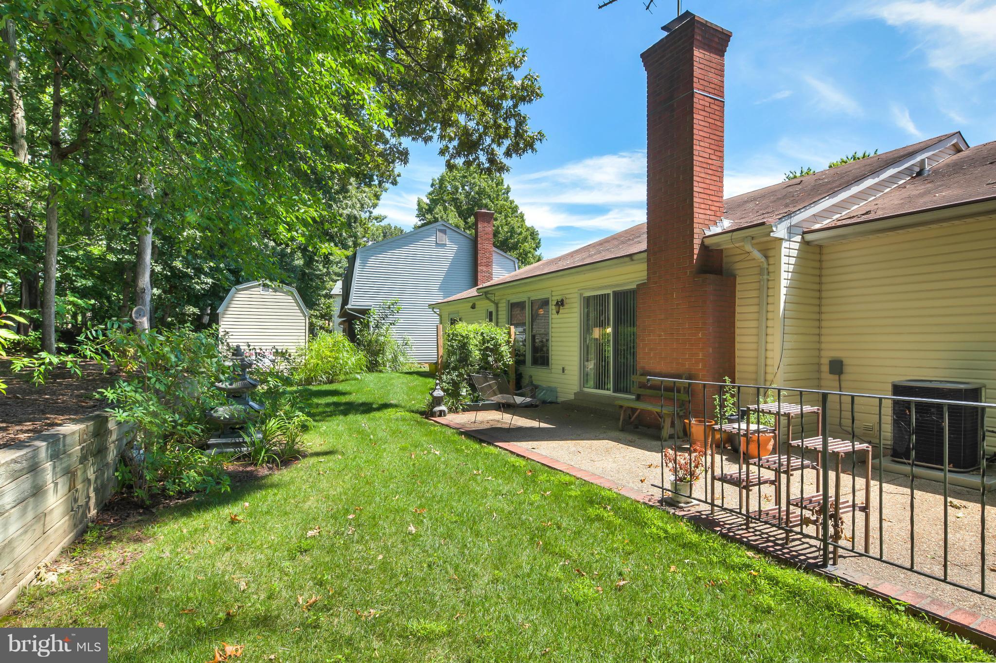 8008 Viola Street Springfield, VA 22152 - Photo 26 of 30 Exterior (Rear)