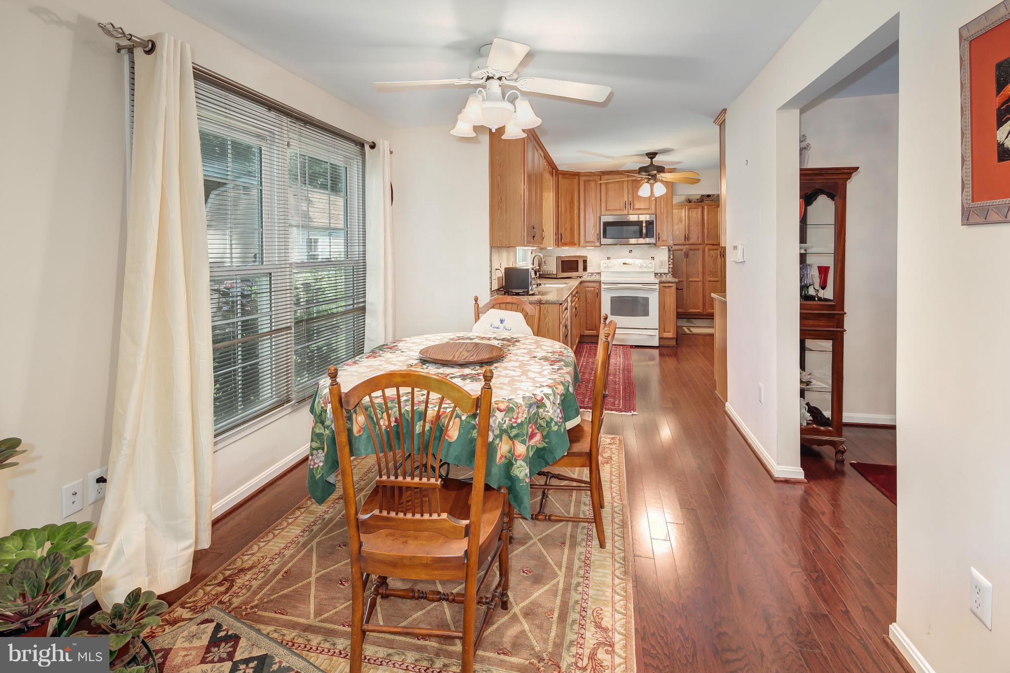 8008 Viola Street Springfield, VA 22152 - Photo 4 of 30 Interior (General)