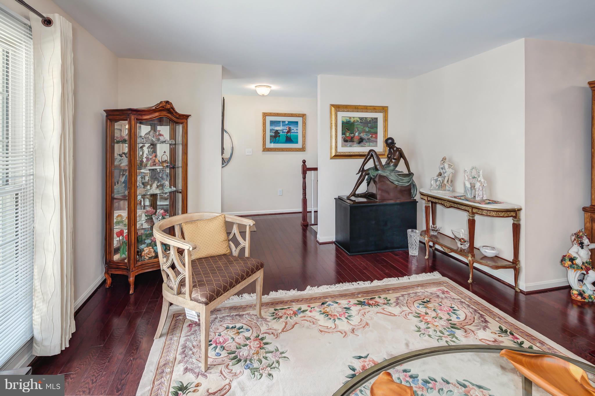 8008 Viola Street Springfield, VA 22152 - Photo 8 of 30 Family Room