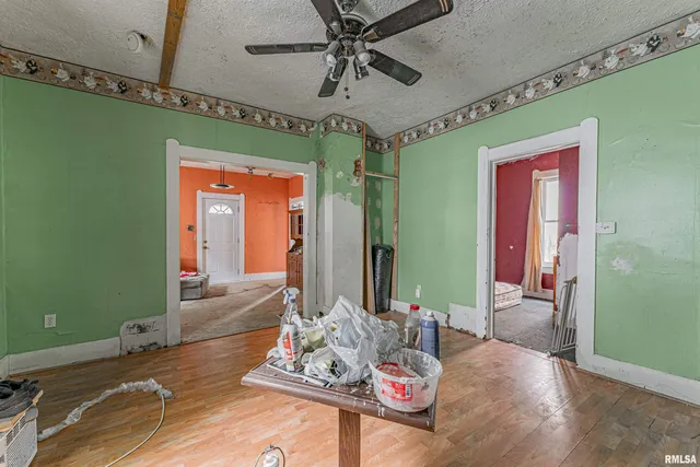 $29,900 | 440 5th Street, Lincoln, IL 62656