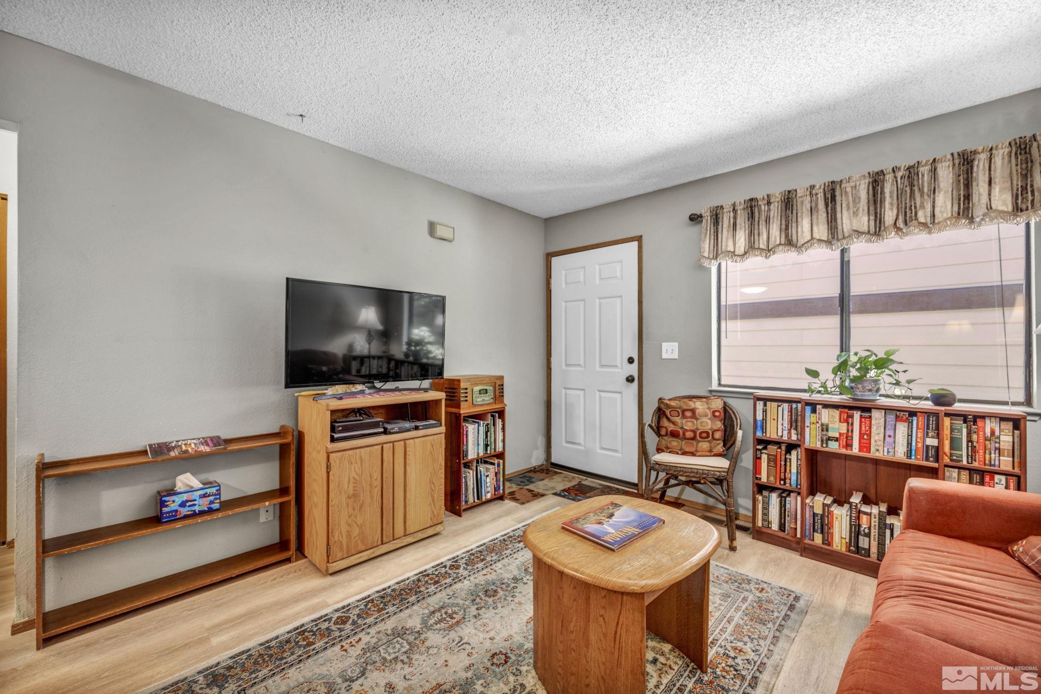 1471 Selmi Drive Reno, NV 89512 - Photo 4 of 32 Photo 4