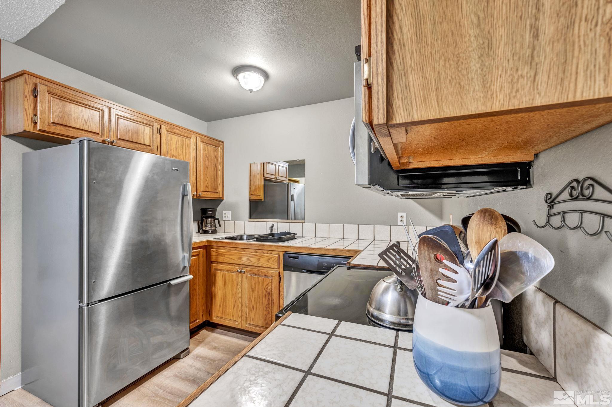 1471 Selmi Drive Reno, NV 89512 - Photo 8 of 32 Photo 8