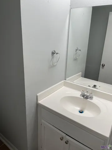 $900 | Undisclosed Address, Baton Rouge, LA 70820