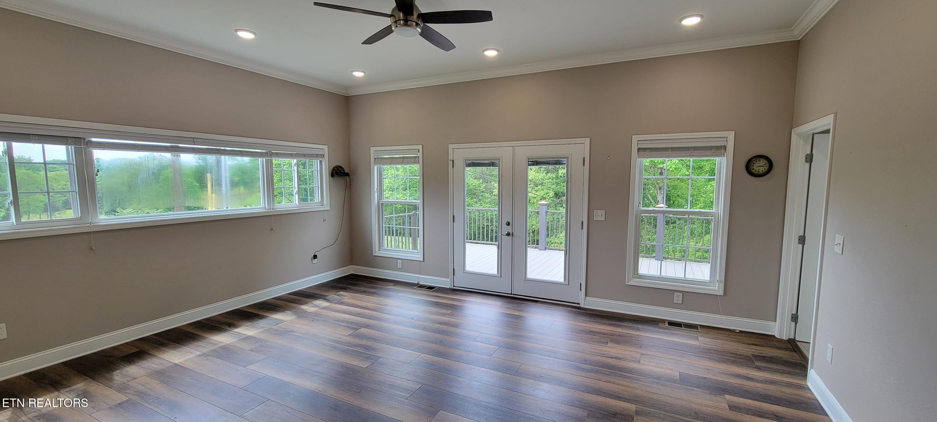 115 Jones Lane Clinton, TN 37716 - Photo 11 of 60 11