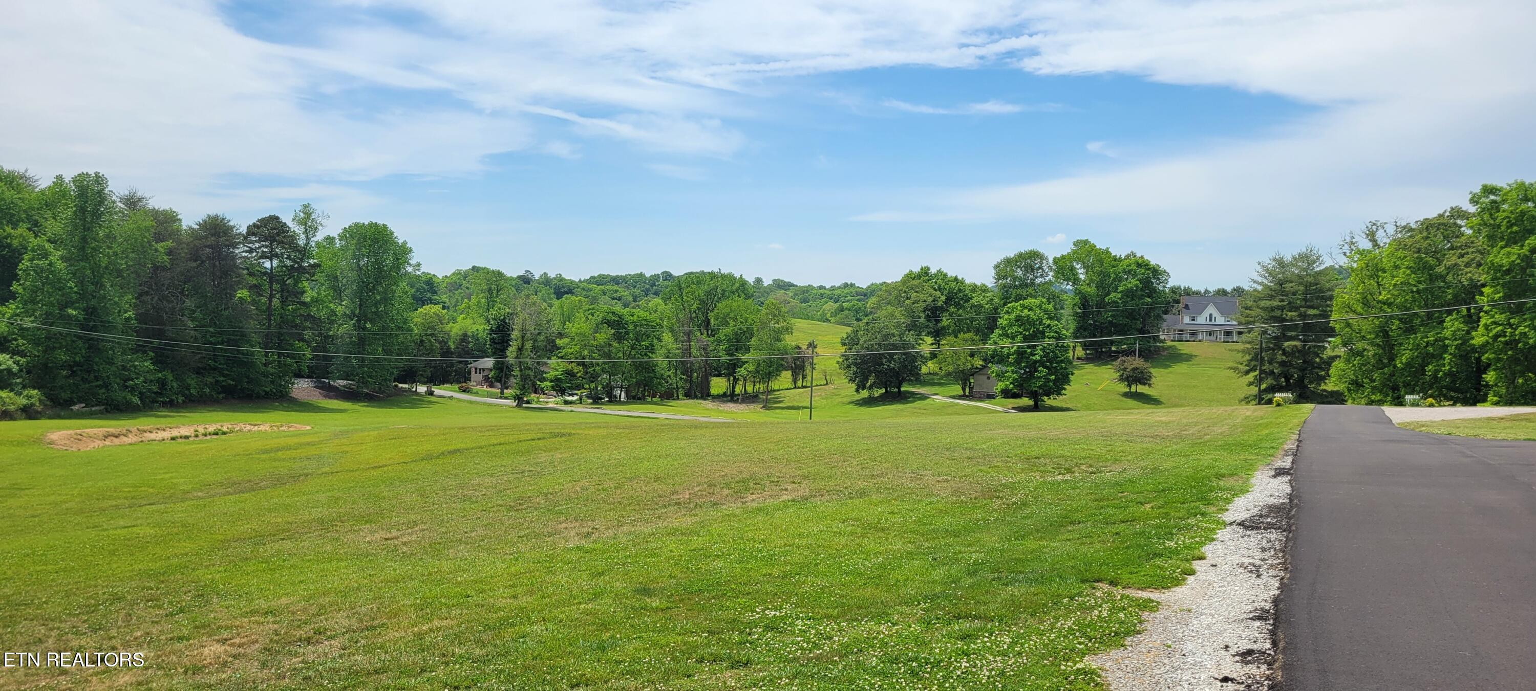 115 Jones Lane Clinton, TN 37716 - Photo 5 of 60 5