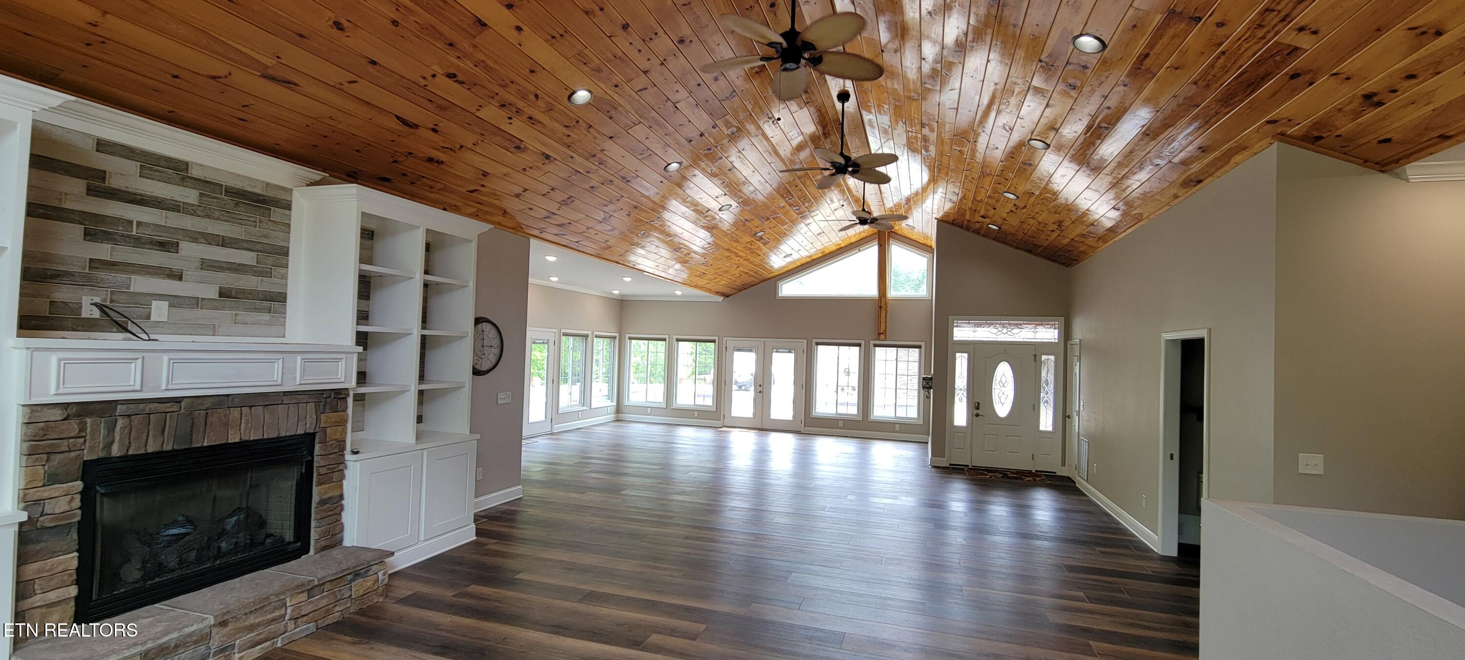 115 Jones Lane Clinton, TN 37716 - Photo 9 of 60 9