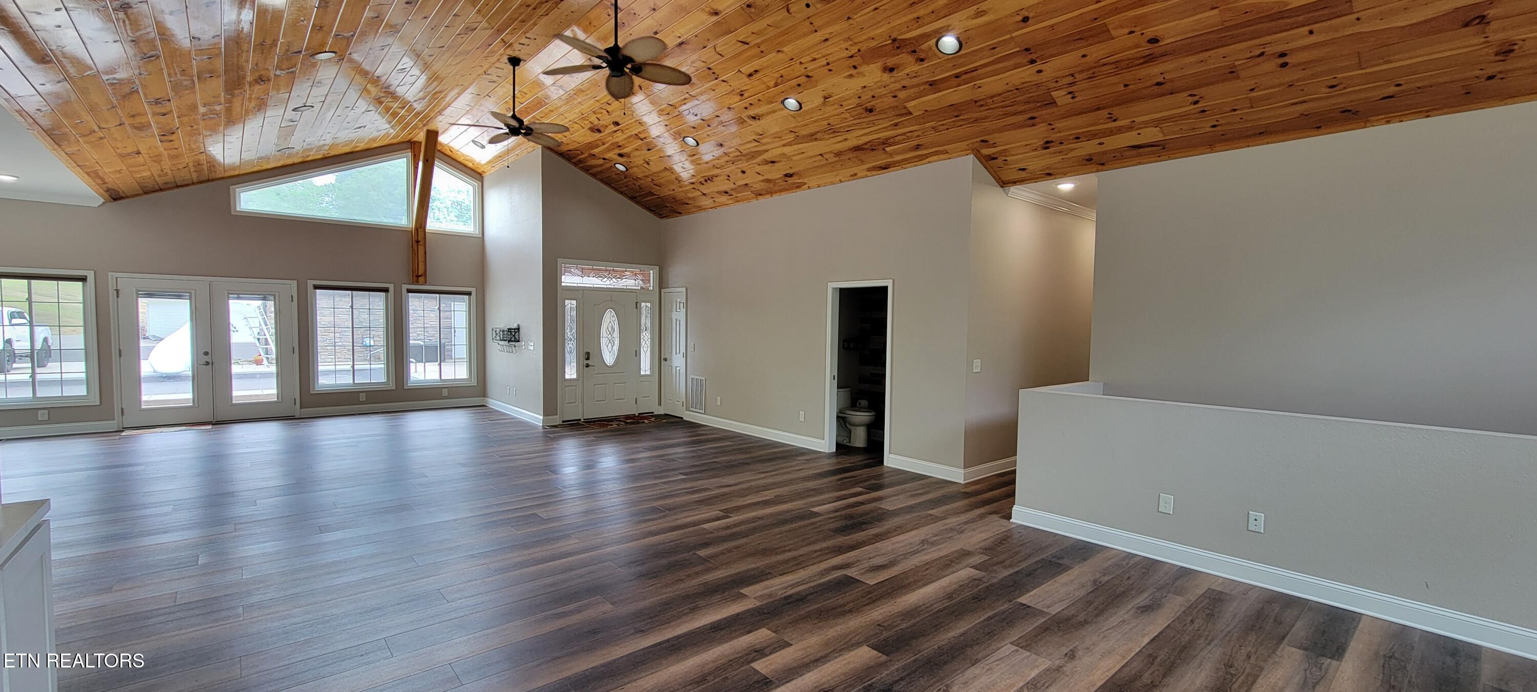 115 Jones Lane Clinton, TN 37716 - Photo 10 of 60 10