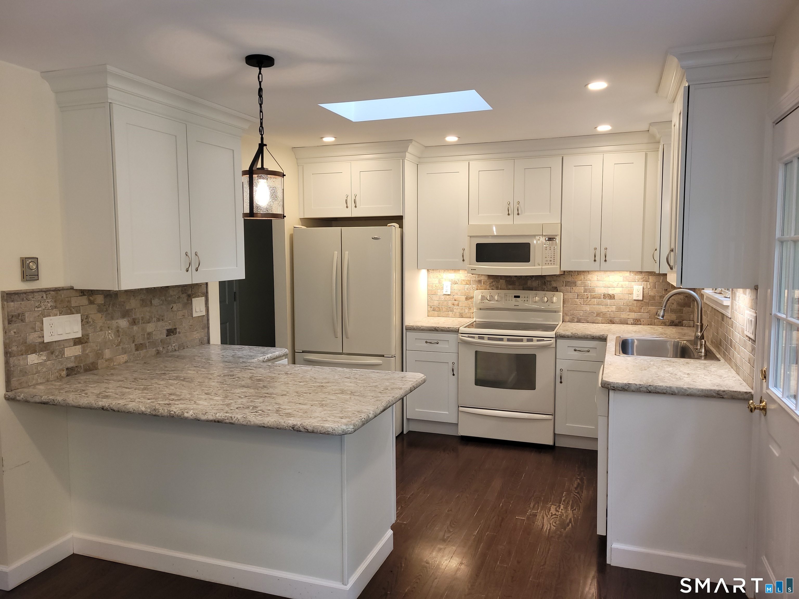 163 Candlewood Lake Road Brookfield, CT 06804 - Photo 7 of 23