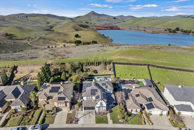 $1,425,000 | 710 Kearney Street, Benicia, CA 94510