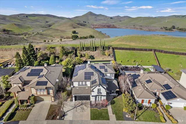$1,425,000 | 710 Kearney Street, Benicia, CA 94510