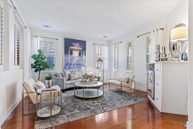 $1,425,000 | 710 Kearney Street, Benicia, CA 94510