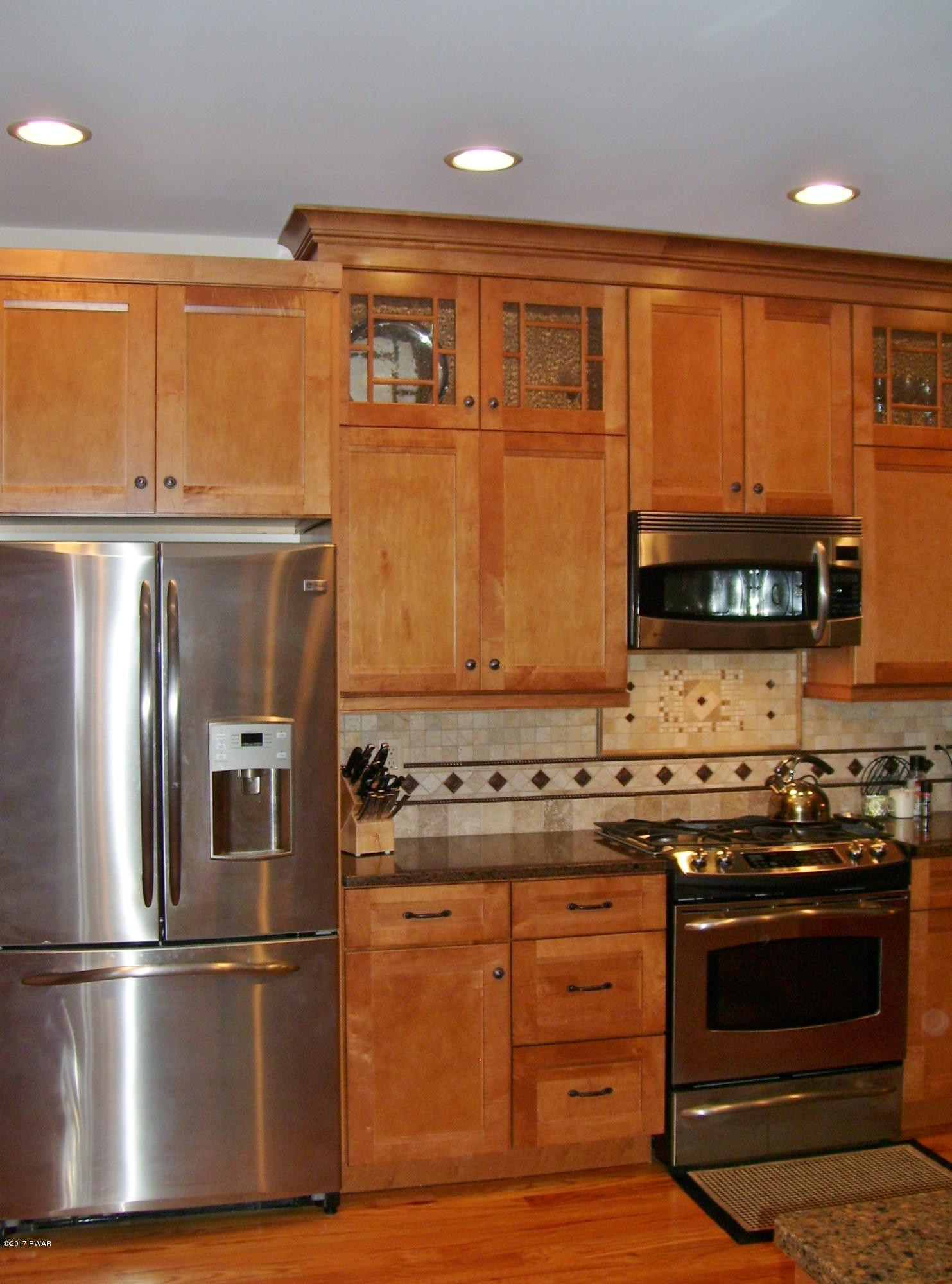1037 Boat House Road Lake Ariel, PA 18436 - Photo 17 of 64 Kitchen
