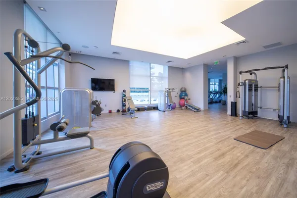 $4,500 | 1100 South Miami Avenue, Unit 1701, Miami, FL 33130