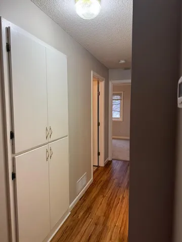 $185,000 | 4326 Buckingham Court, Unit 1705, Vadnais Heights, MN 55127