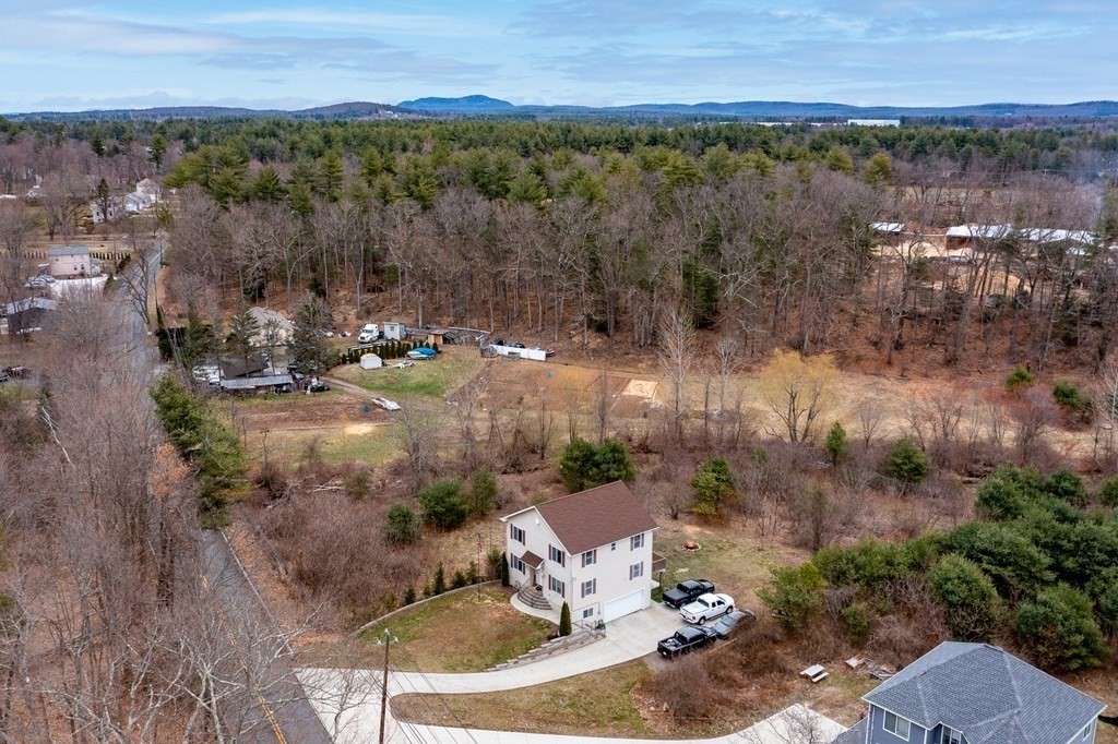 23 Russellville Road Westfield, MA 01085 - Photo 8 of 32 Gallery Image 8