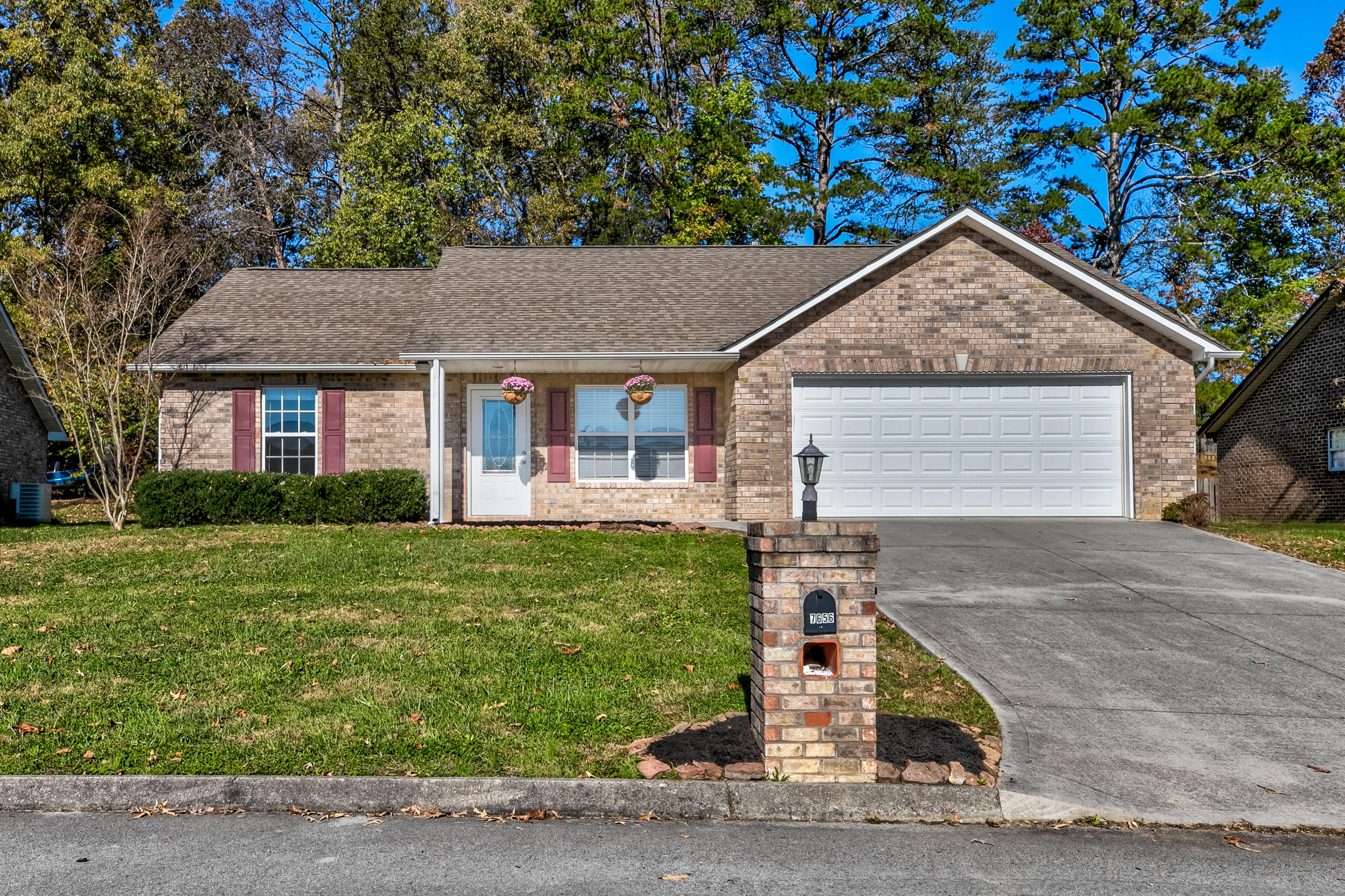 7656 Applecross Road Corryton, TN 37721 - Photo 1 of 20 7656 Applecross Rd-1