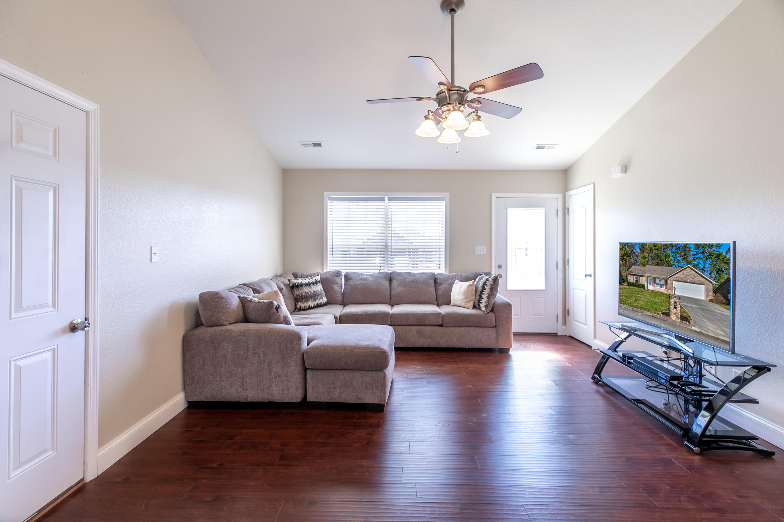 7656 Applecross Road Corryton, TN 37721 - Photo 3 of 20 7656 Applecross Rd-6