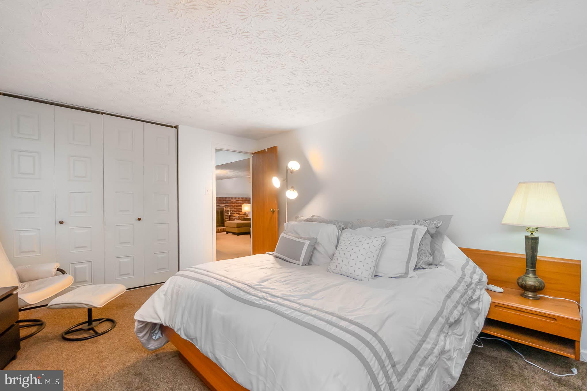 6809 Fordcrest Road Rosedale, MD 21237 - Photo 22 of 30 3rd bedroom