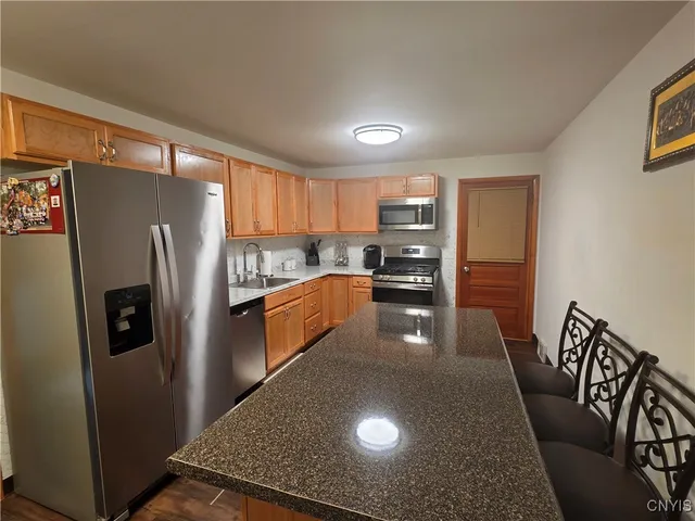 $275,000 | 515 Locust Drive, Utica, NY 13502