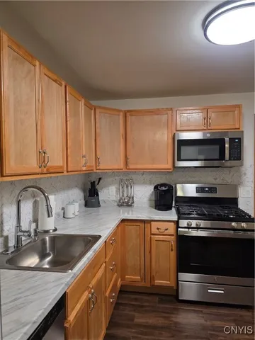 $275,000 | 515 Locust Drive, Utica, NY 13502