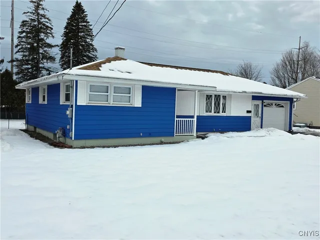 $275,000 | 515 Locust Drive, Utica, NY 13502