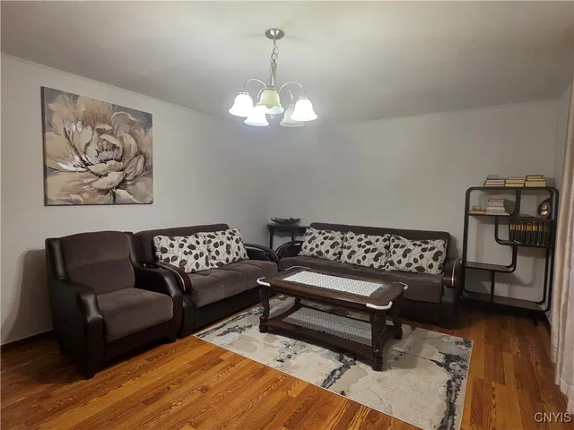 $275,000 | 515 Locust Drive, Utica, NY 13502