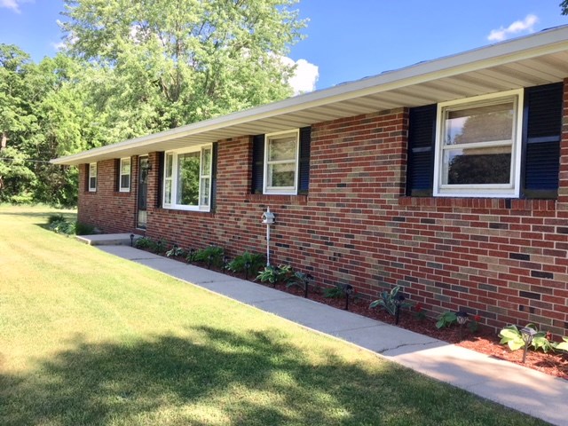 21720 State Line Road Bristol, IN 46507 - Photo 2 of 17