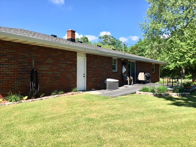 21720 State Line Road Bristol, IN 46507 - Photo 5 of 17