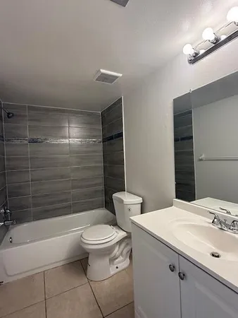 $1,400 | 2050 Oleander Boulevard, Unit 7106, Fort Pierce, FL 34950